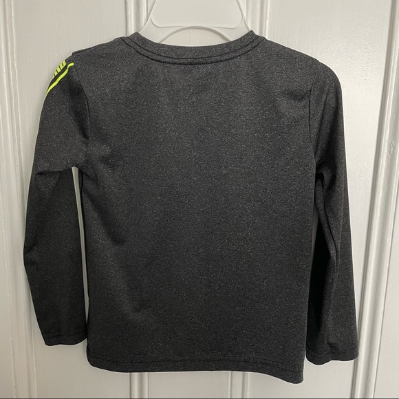 Free matching pants with Puma boys long sleeve shirt size 5 - Picture 2 of 5